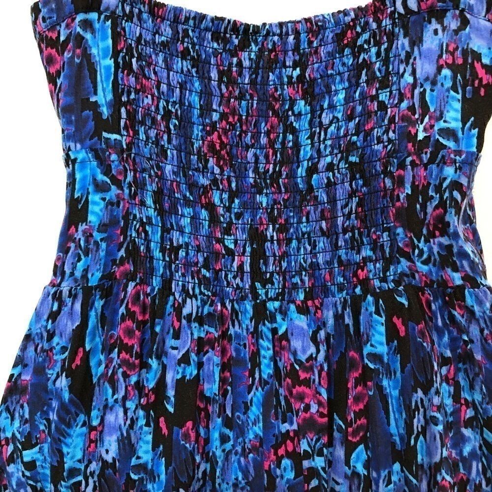Express Size Small Pretty Summer Dress! - Picture 10 of 10